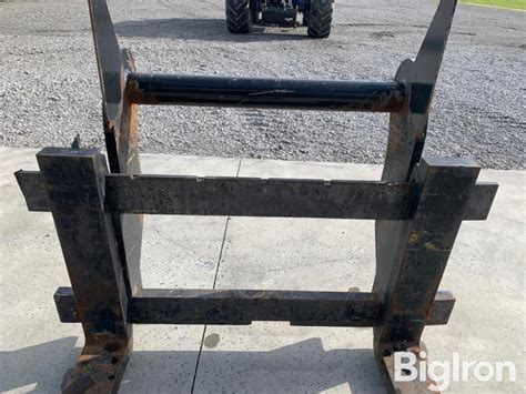 Pallet Forks From: New Holland Construction 